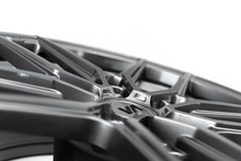 Load image into Gallery viewer, VARIANT "HELIUM" COLD-FORGED WHEELS (FORD MUSTANG S550 & S650)